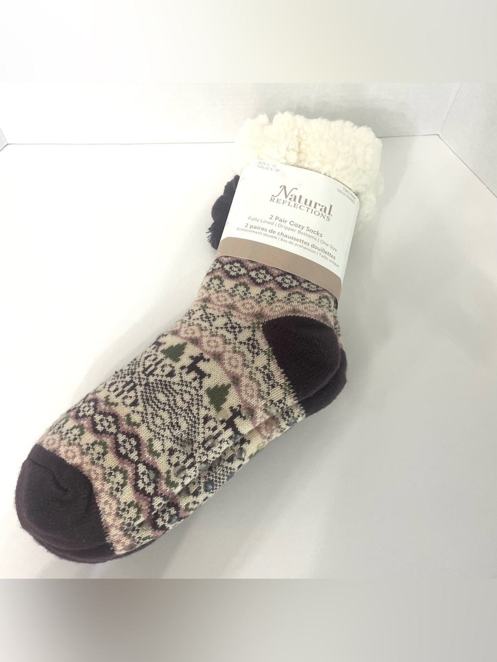 Natural Reflections NWT 2 Pair Cozy Socks 6-10 Gripper Sole Sherpa Lined Purple